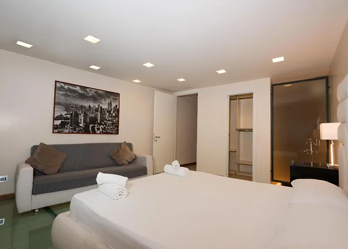 Loft Fontana Di Trevi Апартаменты *